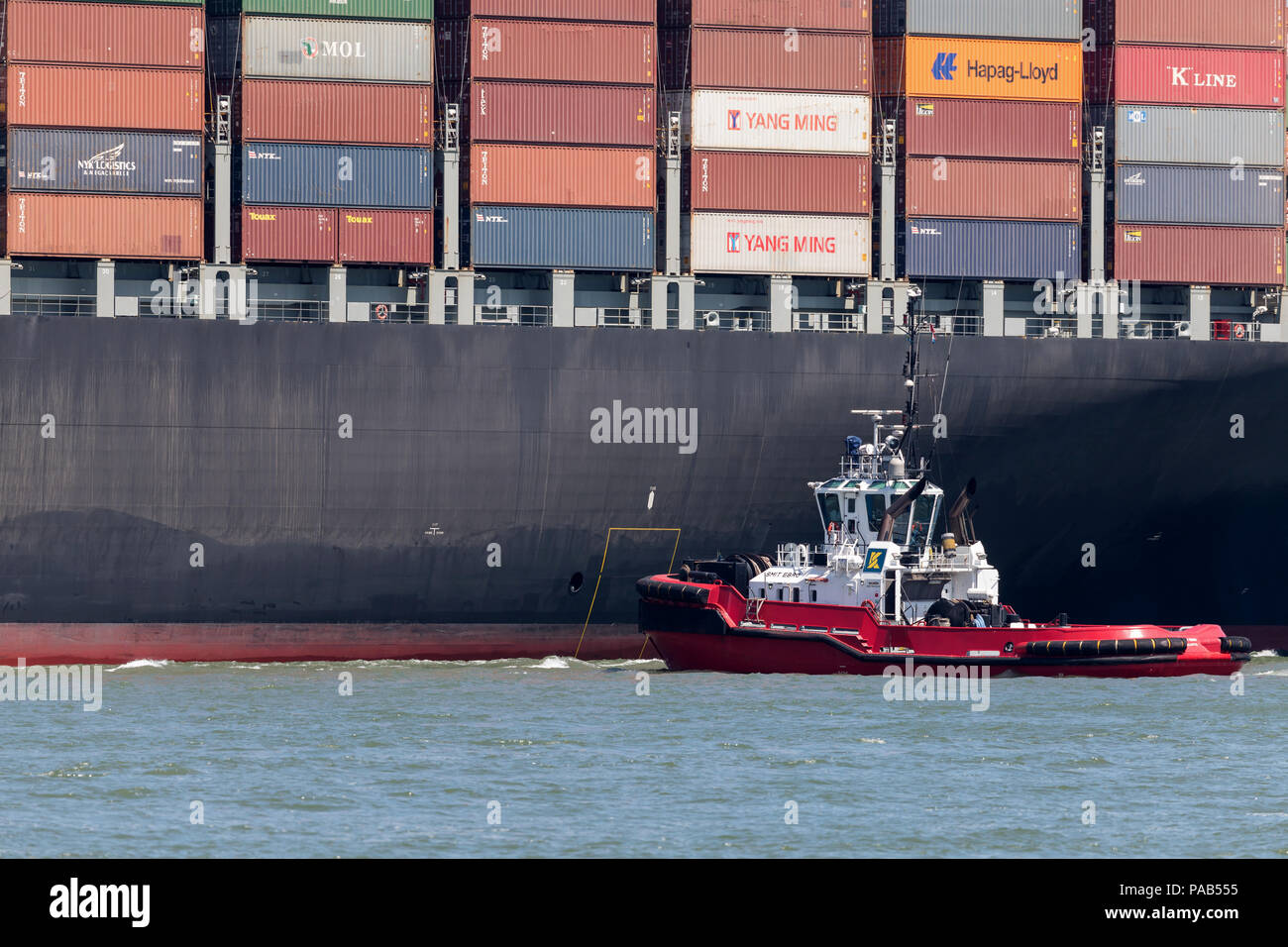 Tugboat SMIT EBRO of Kotug Smit. Kotug Smit operates 70 tugs in 12 ...