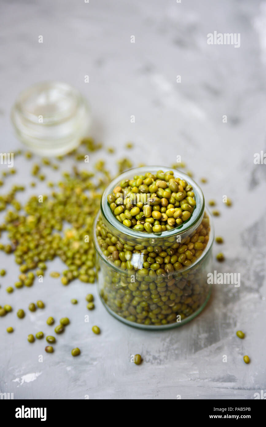 Mung bean seed hi-res stock photography and images - Alamy