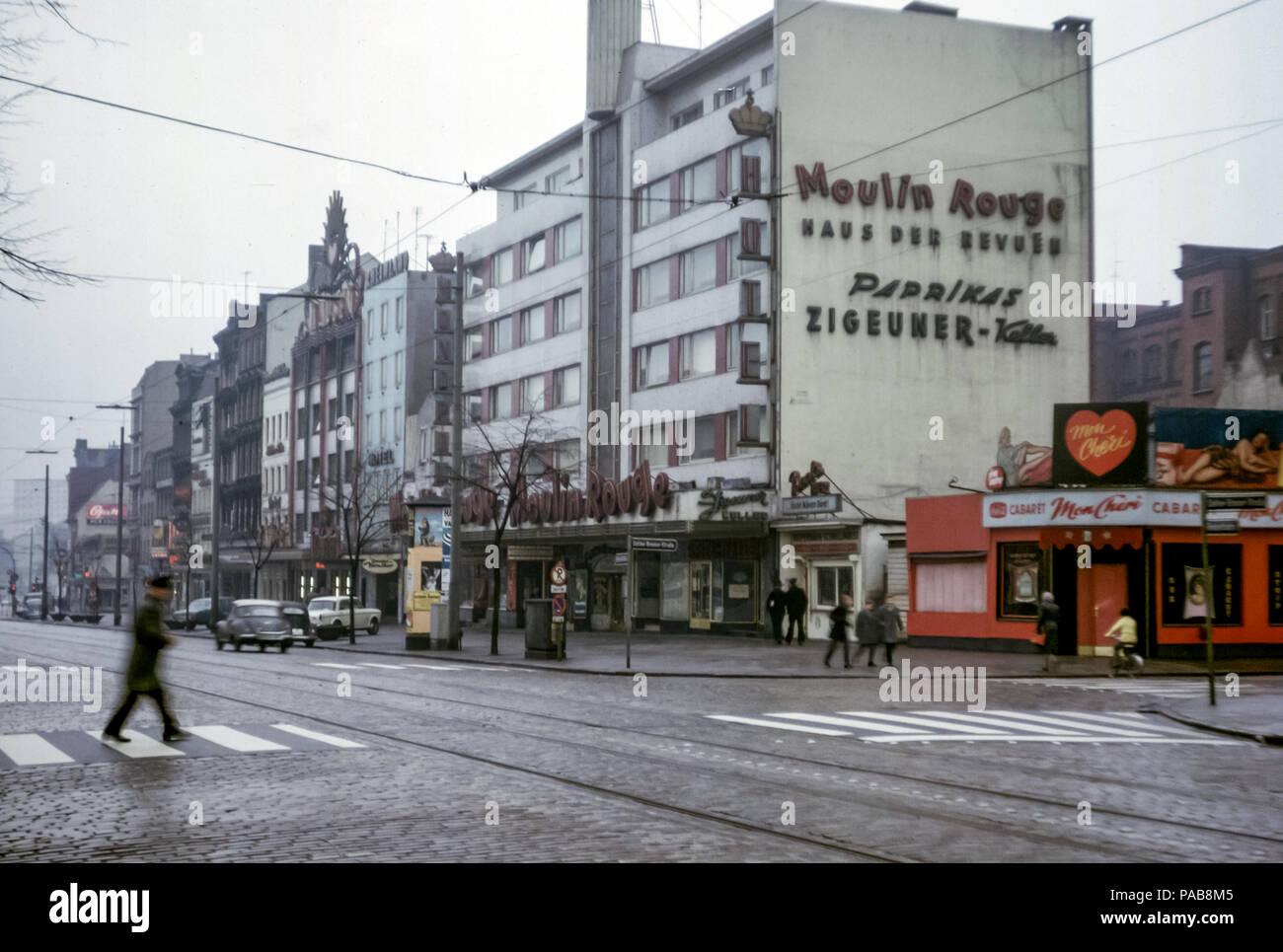 View of Moulin Rouge Cabaret Club on the Reeperbahn and corner of Detlev-Bremer-Strasse, Hamburg, Germany in the 1960s now the Monopol Hotel Stock Photo