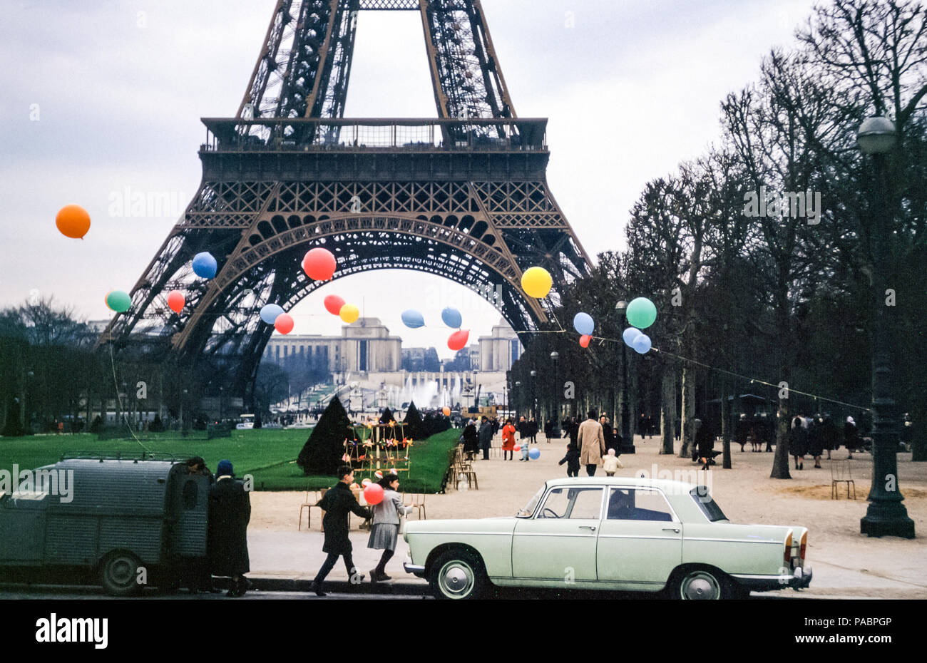 1964-paris-hi-res-stock-photography-and-images-alamy