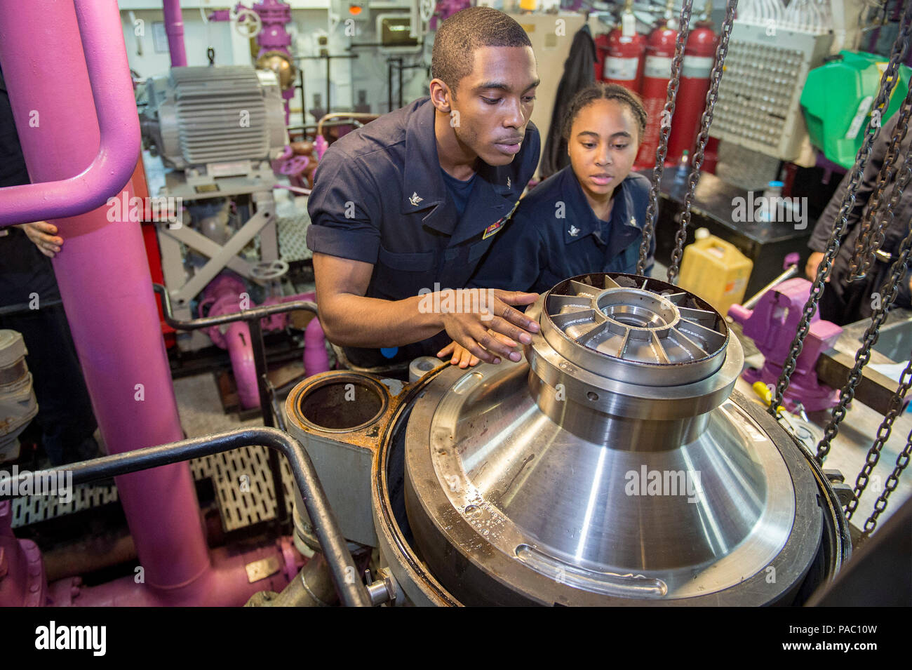 Jp5 fuel hires stock photography and images Alamy