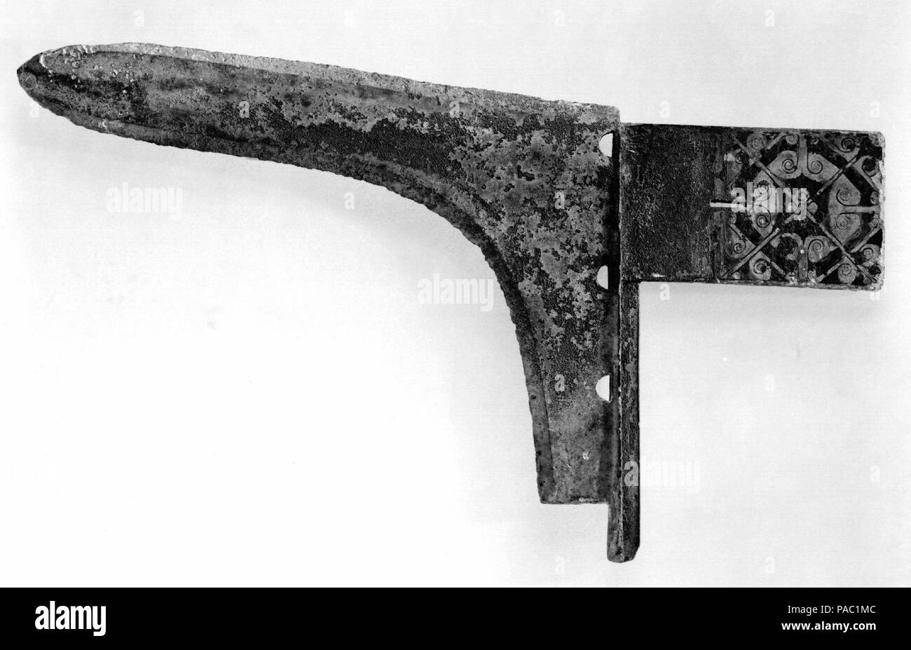 Halberd. Culture: China. Dimensions: H. 9 5/8 in. (24.4 cm); W. 4 15/16 ...