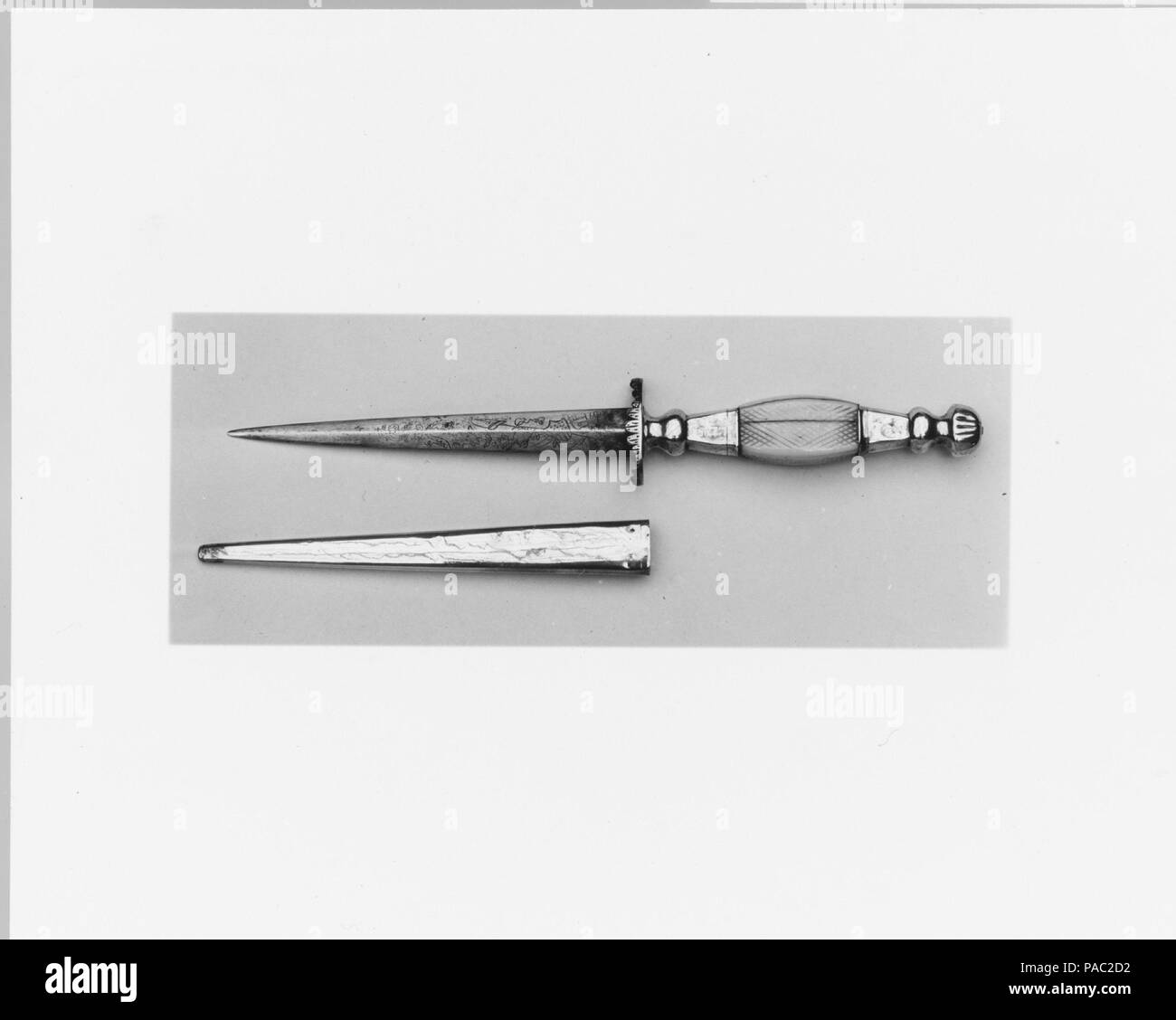 Dagger and Sheath. Dimensions: L. 9 1/2 in. (24.1 cm). Date: 1770-1800. Museum: Metropolitan Museum of Art, New York, USA. Stock Photo