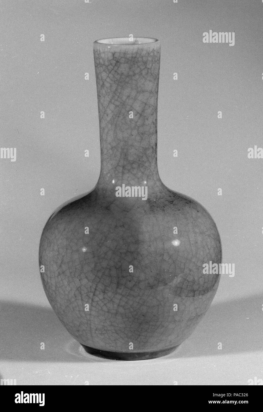 Bottle. Culture: China. Dimensions: H. 6 9/16 in. (16.7 cm); Diam. 4 in. (10.2 cm). Date: 18th century. Museum: Metropolitan Museum of Art, New York, USA. Stock Photo