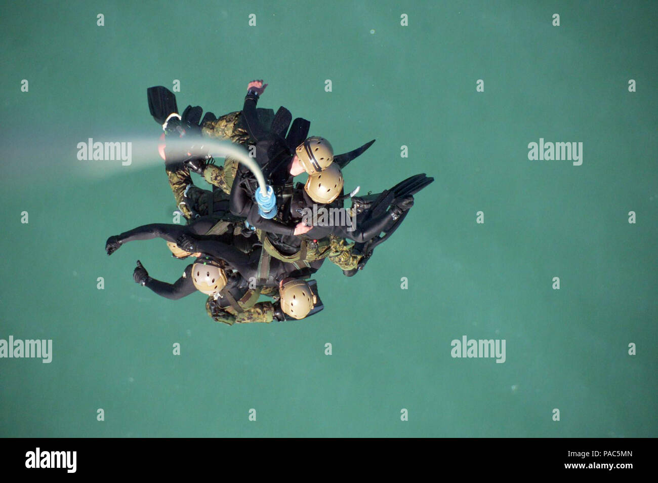 Spie Roping Special purpose insertion extraction spie hi-res stock photography and ...