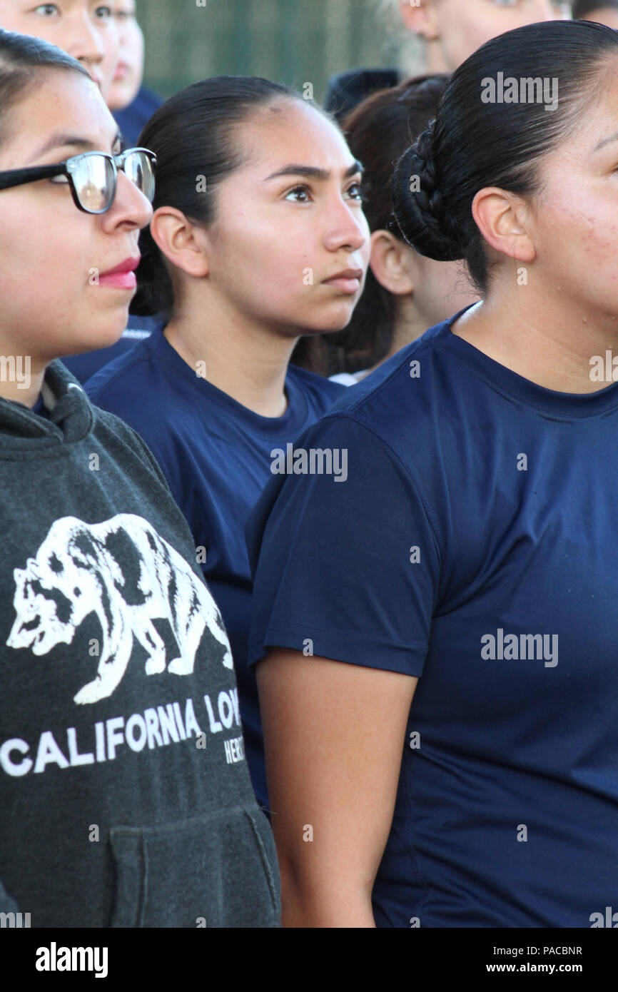 Recruiting Station Los Angeles poolees watch Marine Corps recruiters