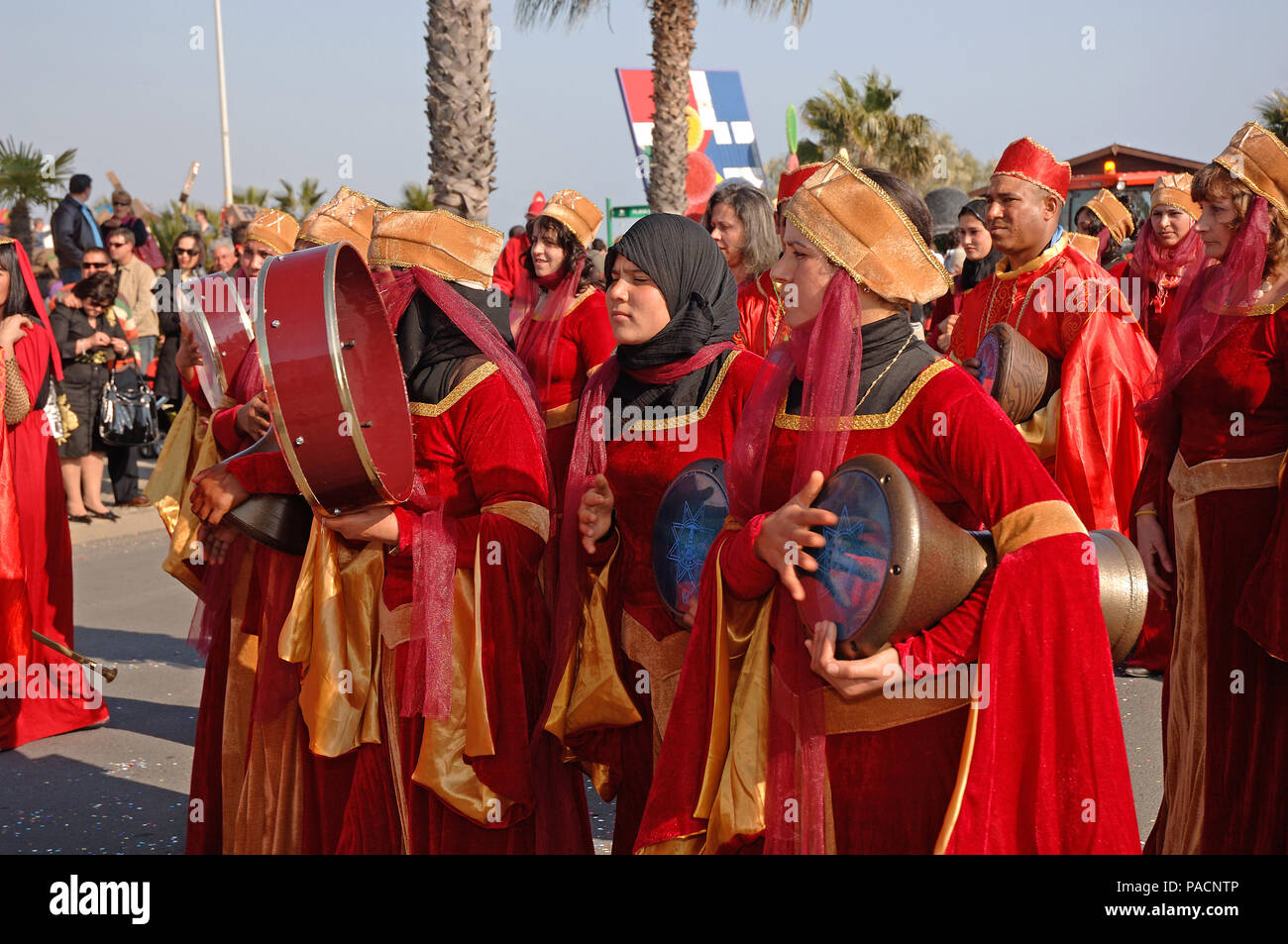 Carnival People Hi res Stock Photography And Images Alamy carnival-people-hi-res-stock-photography-and-images-alamy