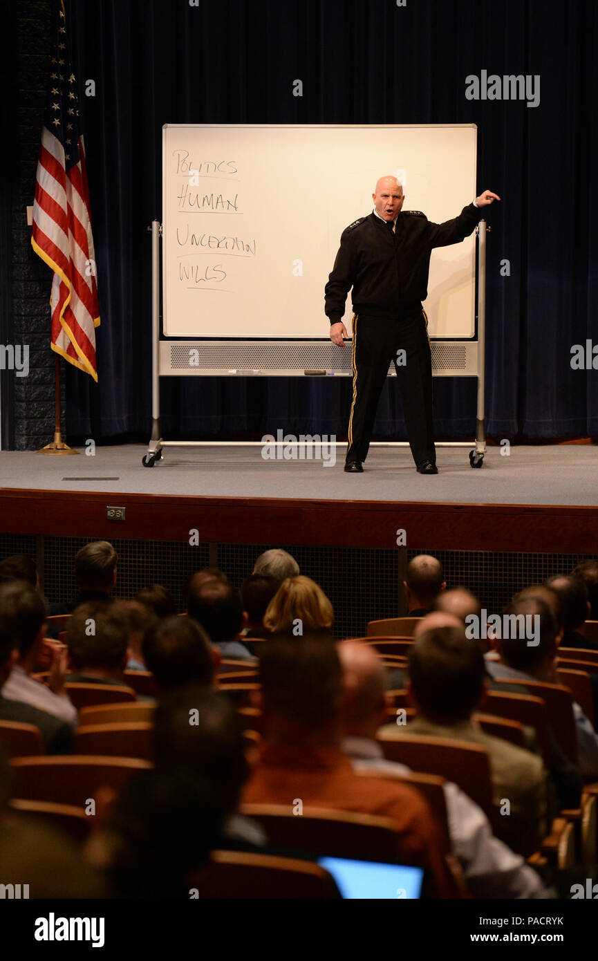 Army Lt Gen H R Mcmaster Hi res Stock Photography And Images Alamy