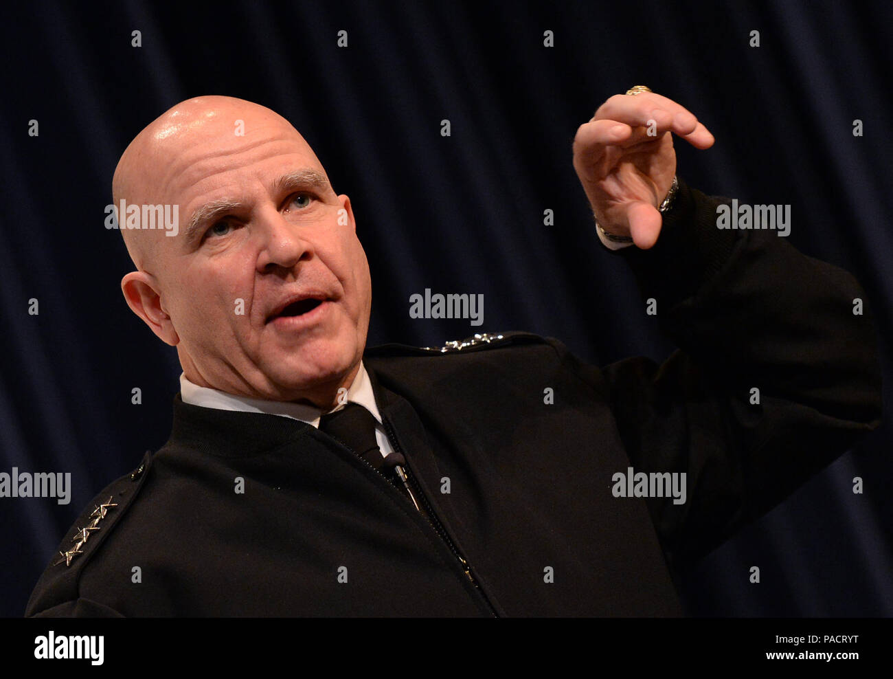 Army Lt Gen H R Mcmaster Hi res Stock Photography And Images Alamy