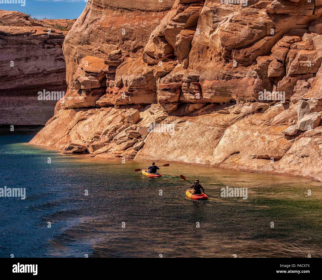 Arizona, USA. 31st May, 2018. A pair kayaking in colorful Antelope Slot