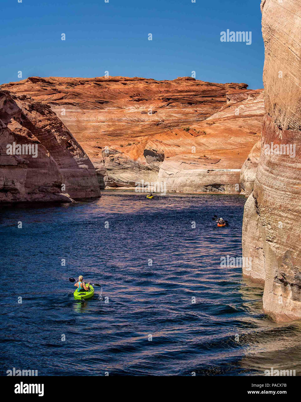 Arizona, USA. 31st May, 2018. A trio of kayakers in colorful Antelope