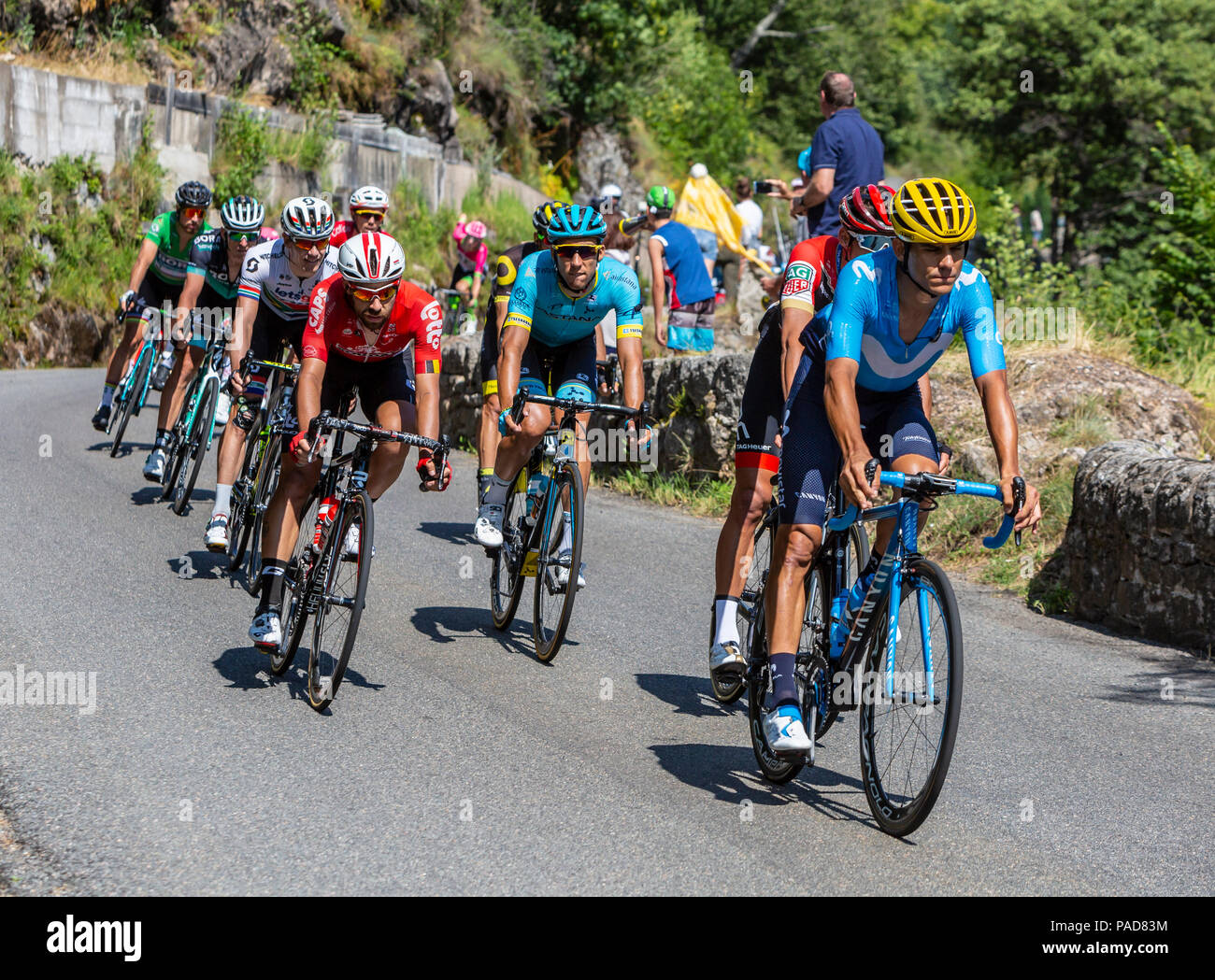 Pont-de-Montvert-Sud-Mont-Lozere, France - July 21, 2018: Group of cyclists including Omar Fraile of Astana Team, the winner of this stage, descending a road in Occitan region during the stage 14 of Tour de France 2018. Credit: Radu Razvan/Alamy Live News Stock Photo