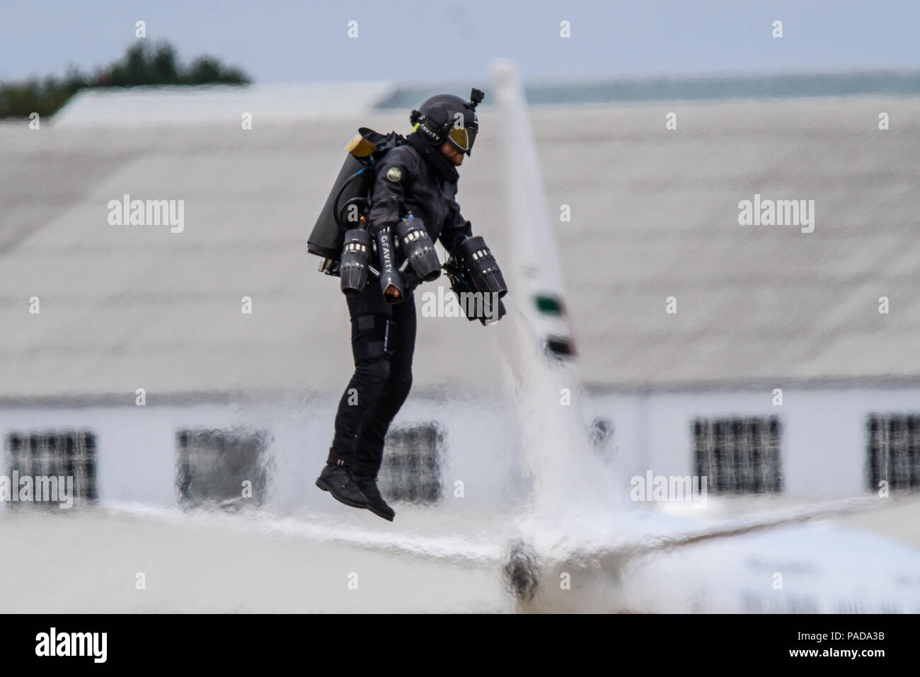 Richard Browning in Gravity Iron Man Jet Suit flying at the Farnborough International Airshow, FIA 2018. Jet man personal flight suit named Daedalus Stock Photo
