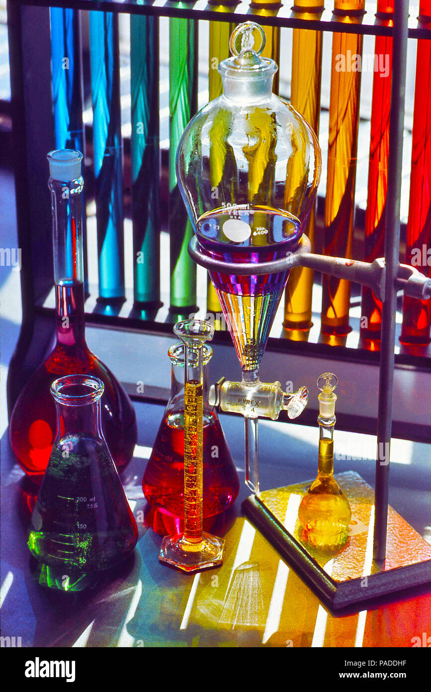 Vintage laboratory hi-res stock photography and images - Alamy