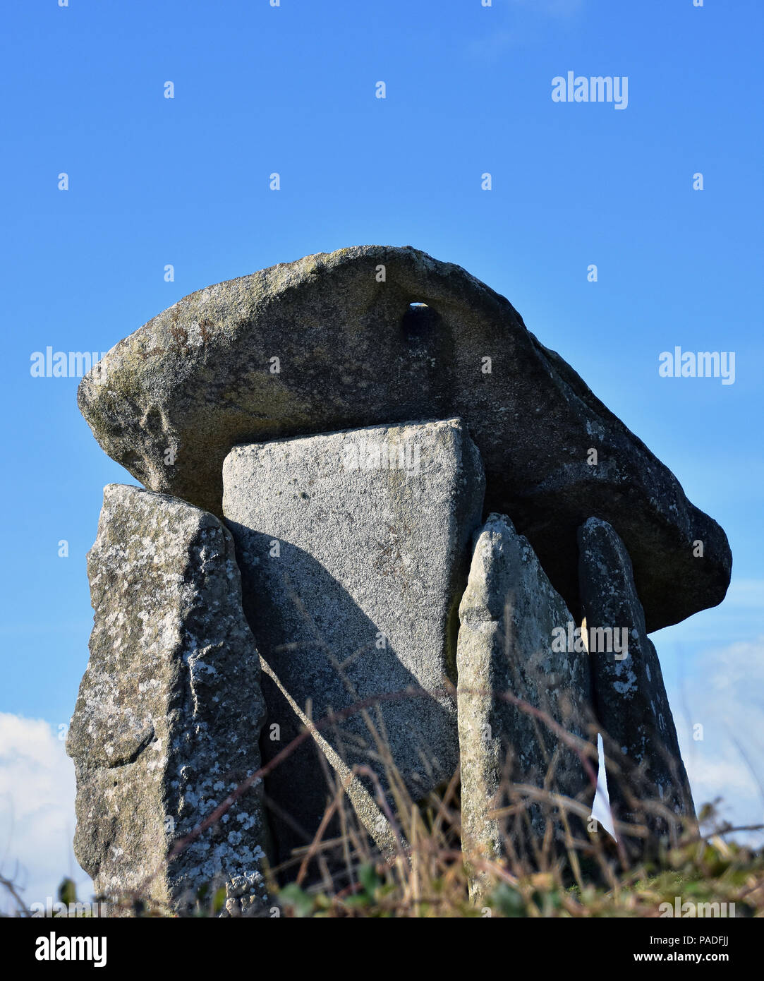 Trethevy Quoit Stock Photo Alamy