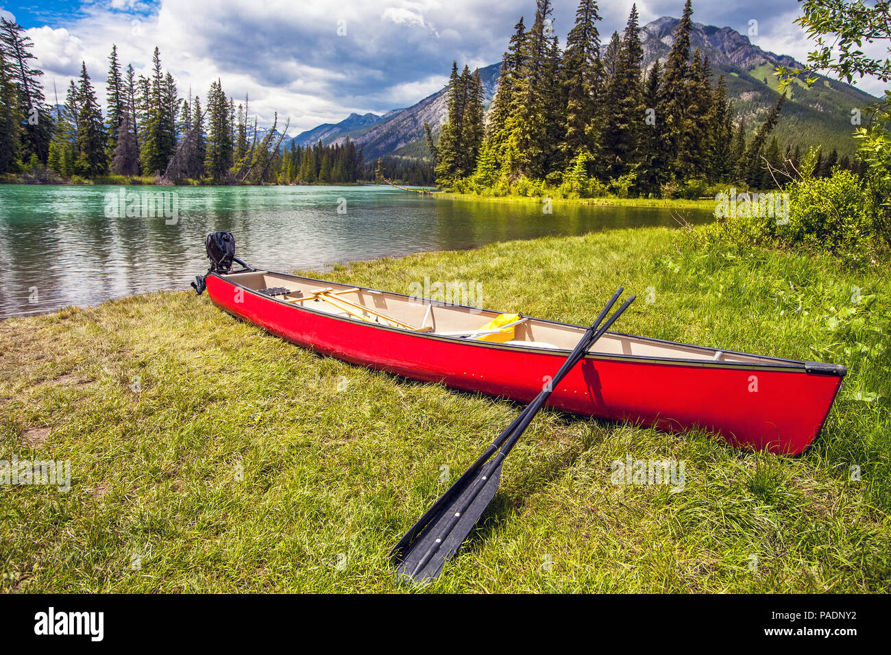 Indian canoes hires stock photography and images Alamy