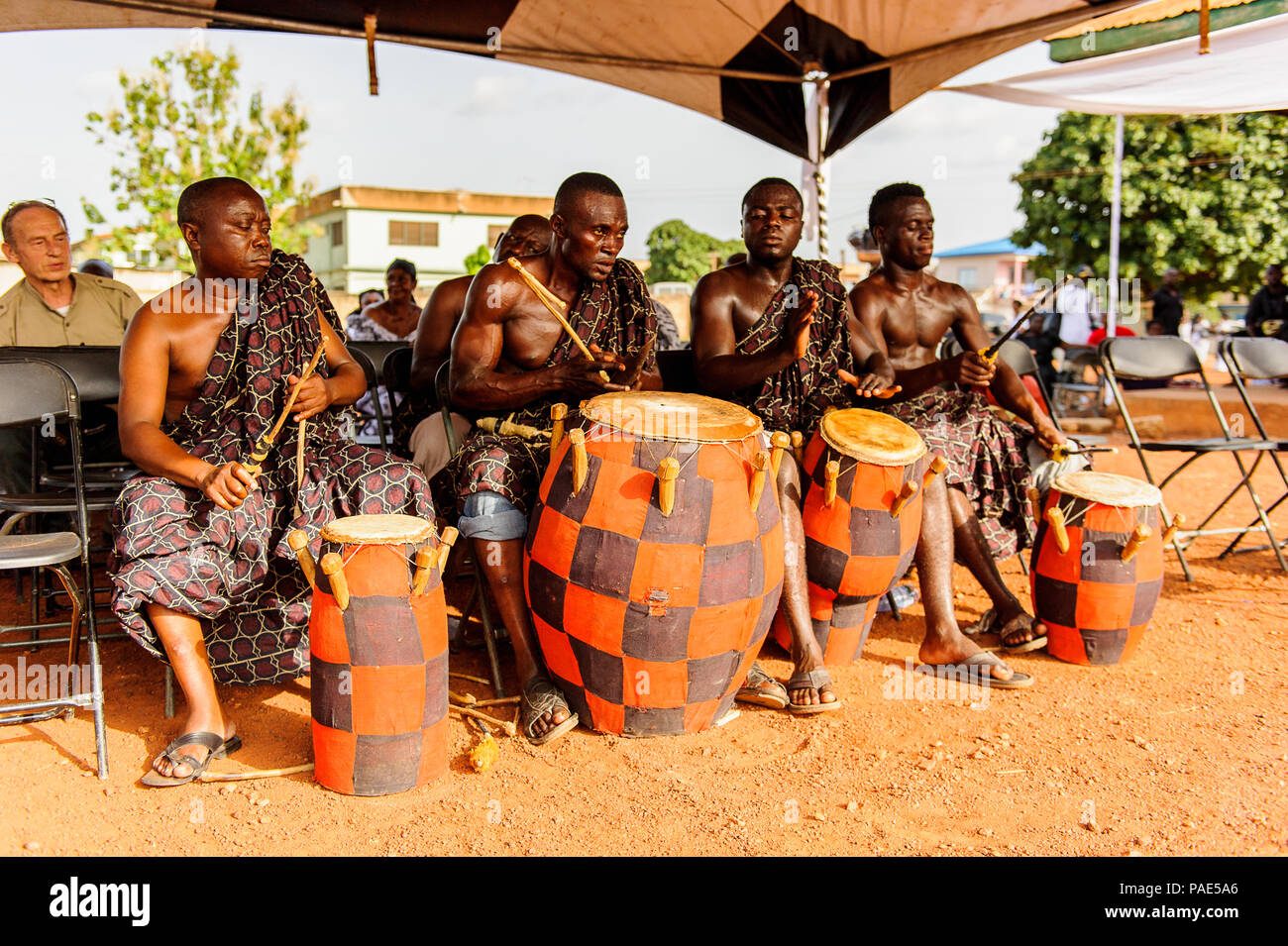 GHANA MARCH 3, 2012 Unindentified Ghanaian local musicians make the
