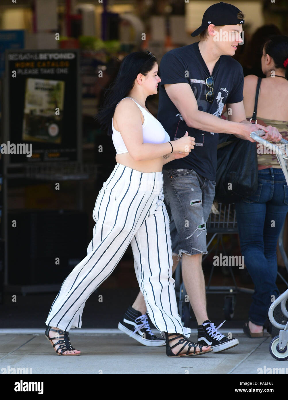 Ariel Winter goes out for lunch wearing mesh panel leggings with Levi  Meaden and friends Featuring: Ariel Winter, Levi Meaden Where: Los Angeles,  California, United States When: 30 Jan 2018 Credit: WENN.com