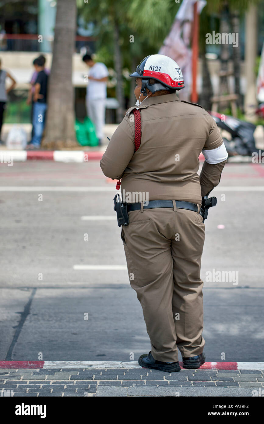 Fat police officer hi-res stock photography and images - Alamy