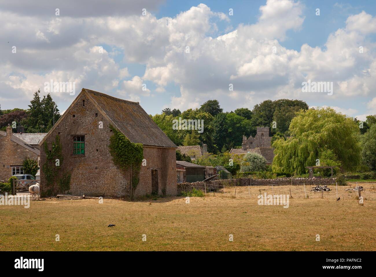 Asthall village, Cotswolds, Oxfordshire, England Stock Photo