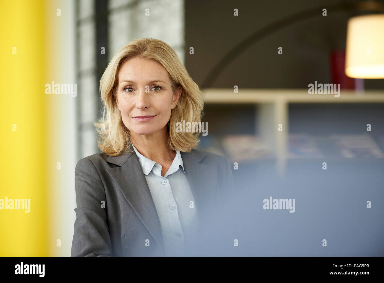 Emotion businesswoman hi-res stock photography and images - Alamy