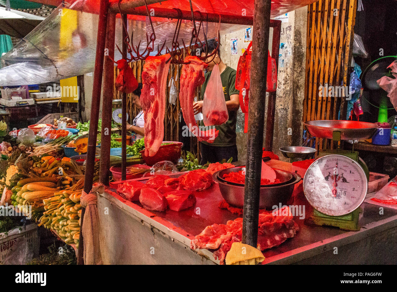 Scale to weigh meat hires stock photography and images Alamy