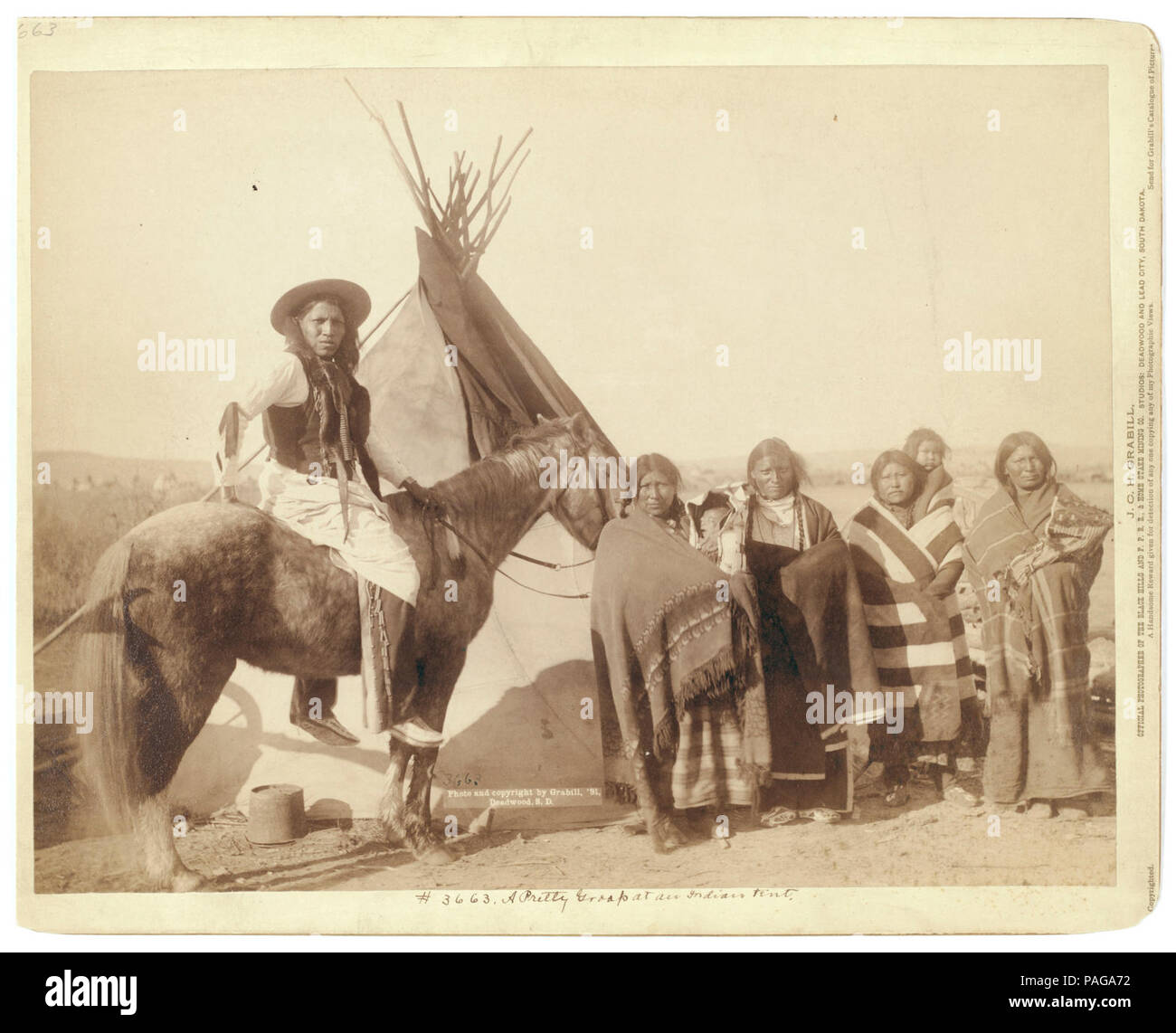 Indian tent hi-res stock photography and images - Alamy