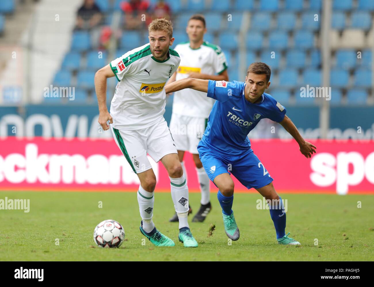 Bochum Deutschland 22nd July 18 Firo 22 07 18 Football 1 Bundesliga Season 18 19 H Hotels Cup Final Vfl Bochum Borussia Monchengladbach Gladbach Christoph Kramer Vs Pantovic Usage Worldwide Credit Dpa Alamy Live News Stock