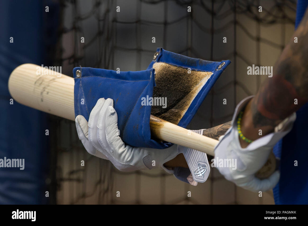 Pine tar bat hires stock photography and images Alamy