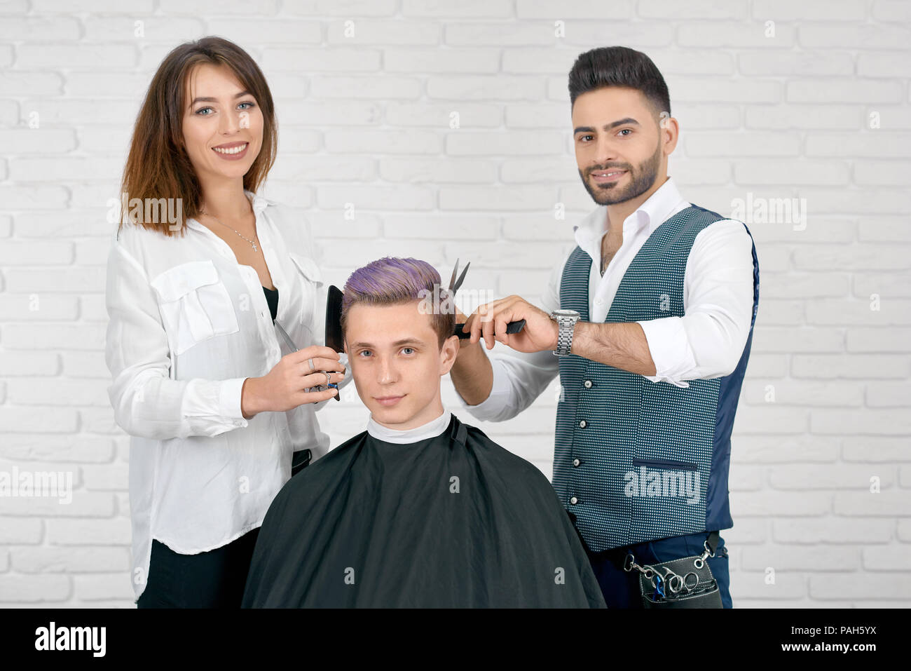 Hair dresser combs hires stock photography and images Alamy