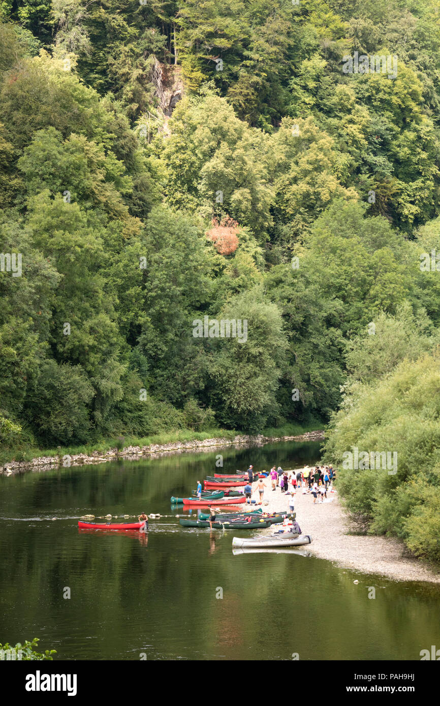 Canoeists on the River Wye at Symonds Yat, Herefordshire, England, UK Stock Photo