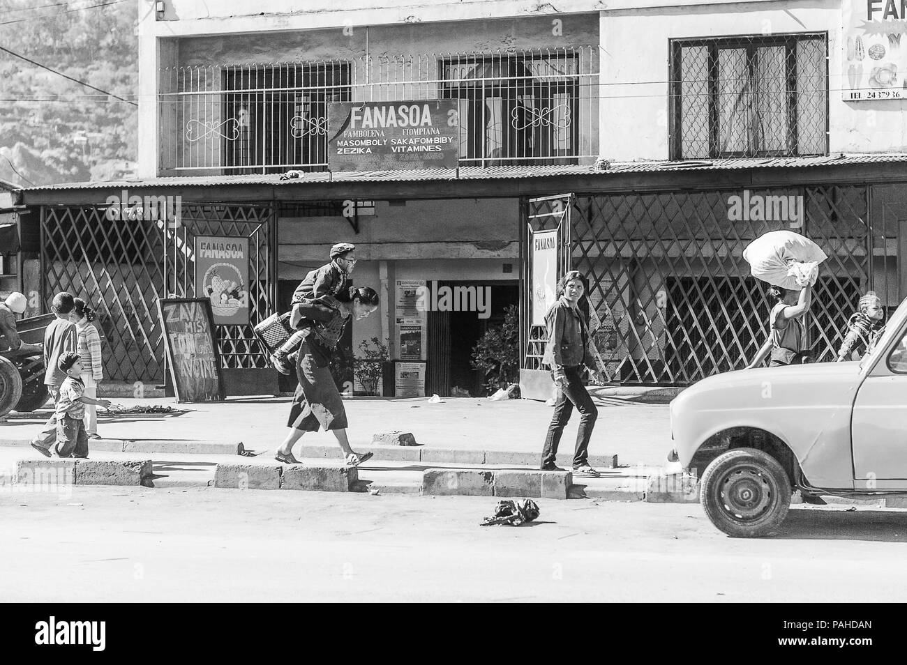 ANTANANARIVO, MADAGASCAR JUNE 27, 2011 Unidentified Madagascarpeople
