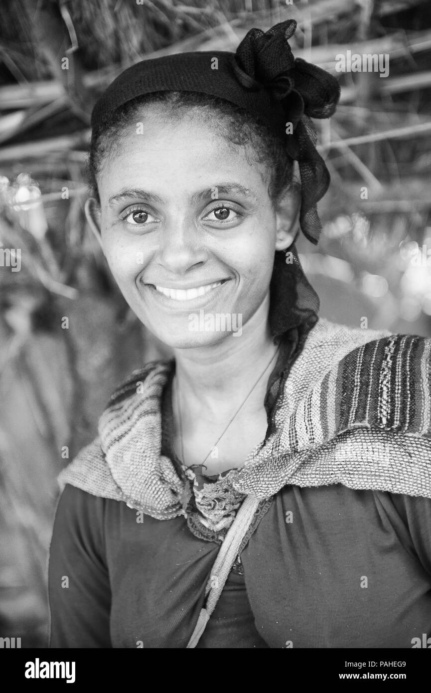 OMO VALLEY, ETHIOPIA SEP 20, 2011 Portrait of an unidentified