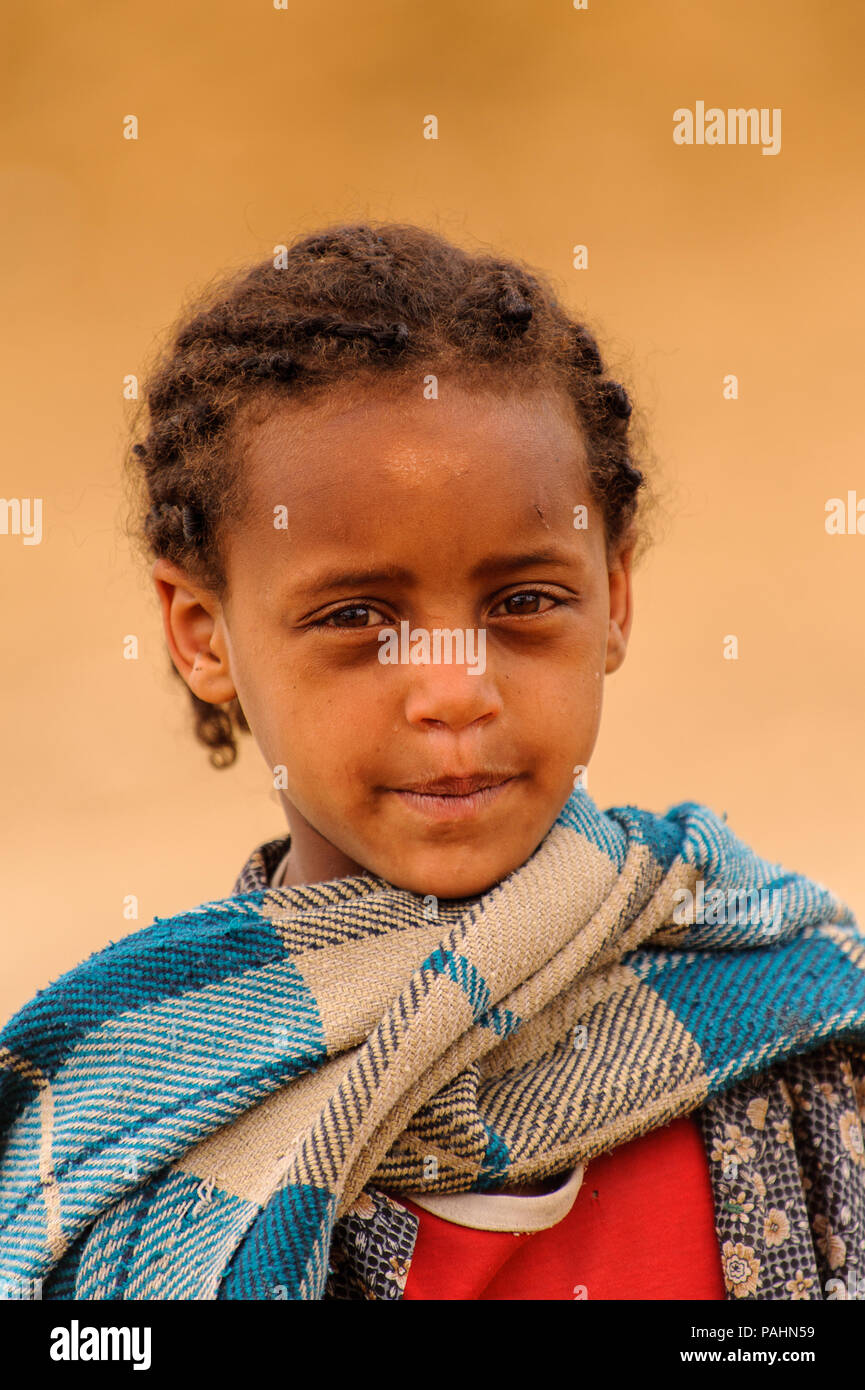 Omo Valley Ethiopia Sep 22 2011 Unidentified Ethiopian Girl Cries