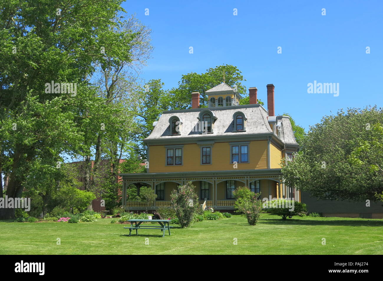 Beaconsfield Historic House (1877), with its beautiful sea views, is a