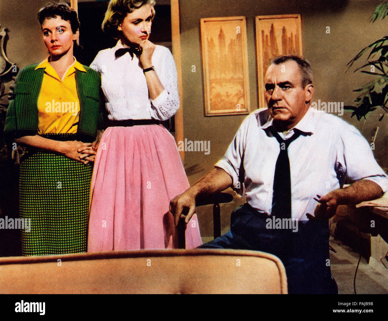 Eighteen and Ancious, USA 1957, Regie: Joseph Parker, Darsteller: Mary Webster, Martha Scott, Jim Backus Stock Photo