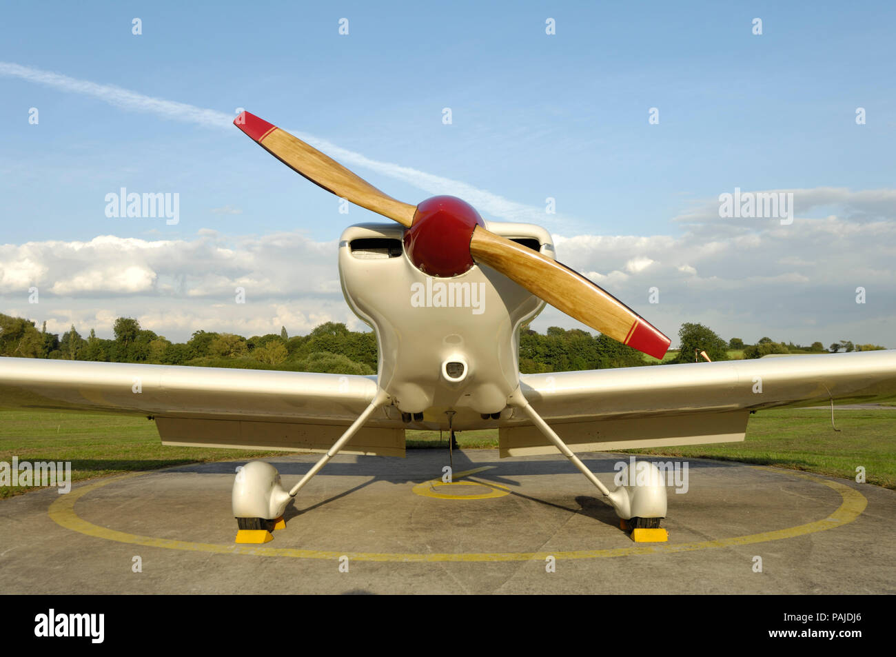 Propeller bosses hires stock photography and images Alamy