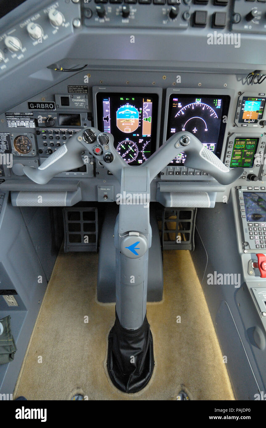 controlyoke and instruments in an Embraer Legacy 600 cockpit Stock