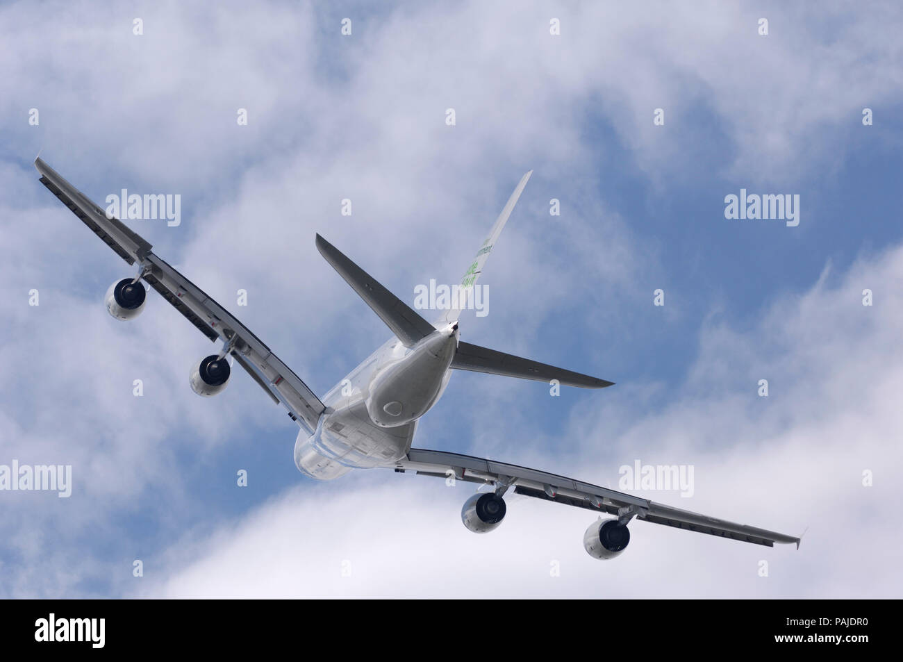 Airbus A380-800 in the flying-display at the Farnborough Airshow 2008 Stock Photo