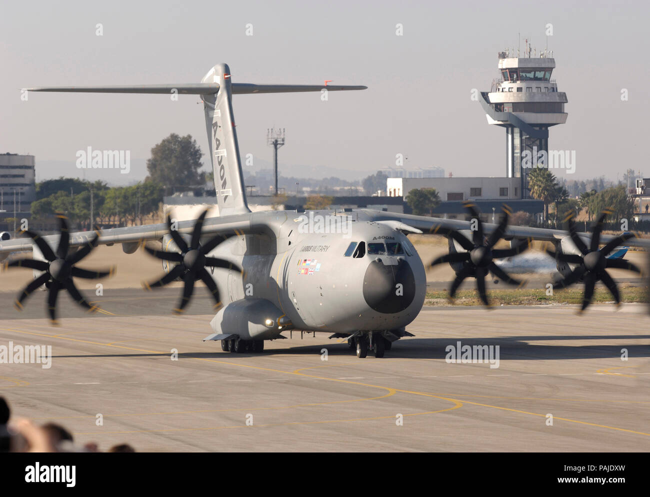 A400m eads atlas hi-res stock photography and i…