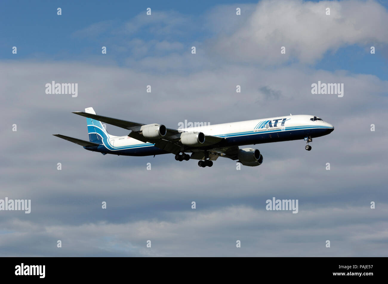 ATI - Air Transport International McDonnell Douglas DC-8-73F on final-approach Stock Photo