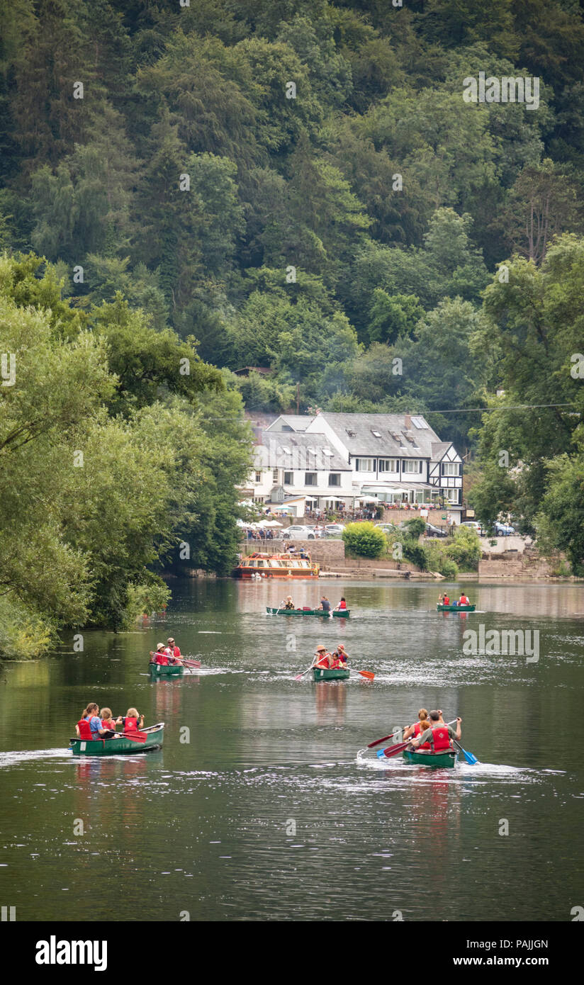 Canoeists on the River Wye at Symonds Yat, Herefordshire, England, UK Stock Photo