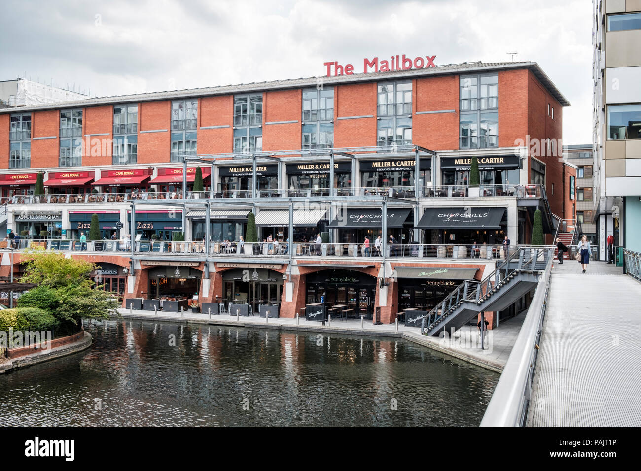 Restaurants at The Mailbox shopping centre on the Worcester and Birmingham Canal, Birmingham, West Midlands, England, UK Stock Photo