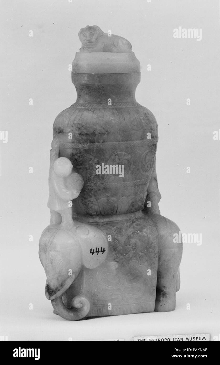 Covered vase. Culture: China. Dimensions: H. 6 9/16 in. (16.7 cm); W. 3 9/16 in. (9.1 cm); L 2 in. (5.1 cm). Museum: Metropolitan Museum of Art, New York, USA. Stock Photo