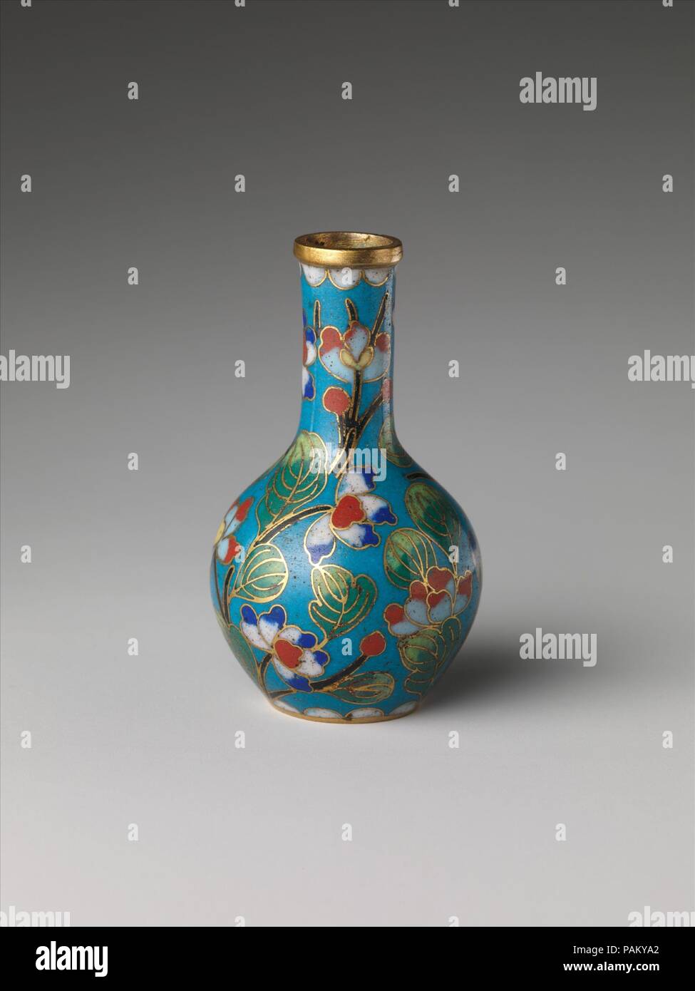 Vase. Culture: China. Dimensions: H. 2 1/2 in. (6.4 cm). Date: 19th century. Museum: Metropolitan Museum of Art, New York, USA. Stock Photo