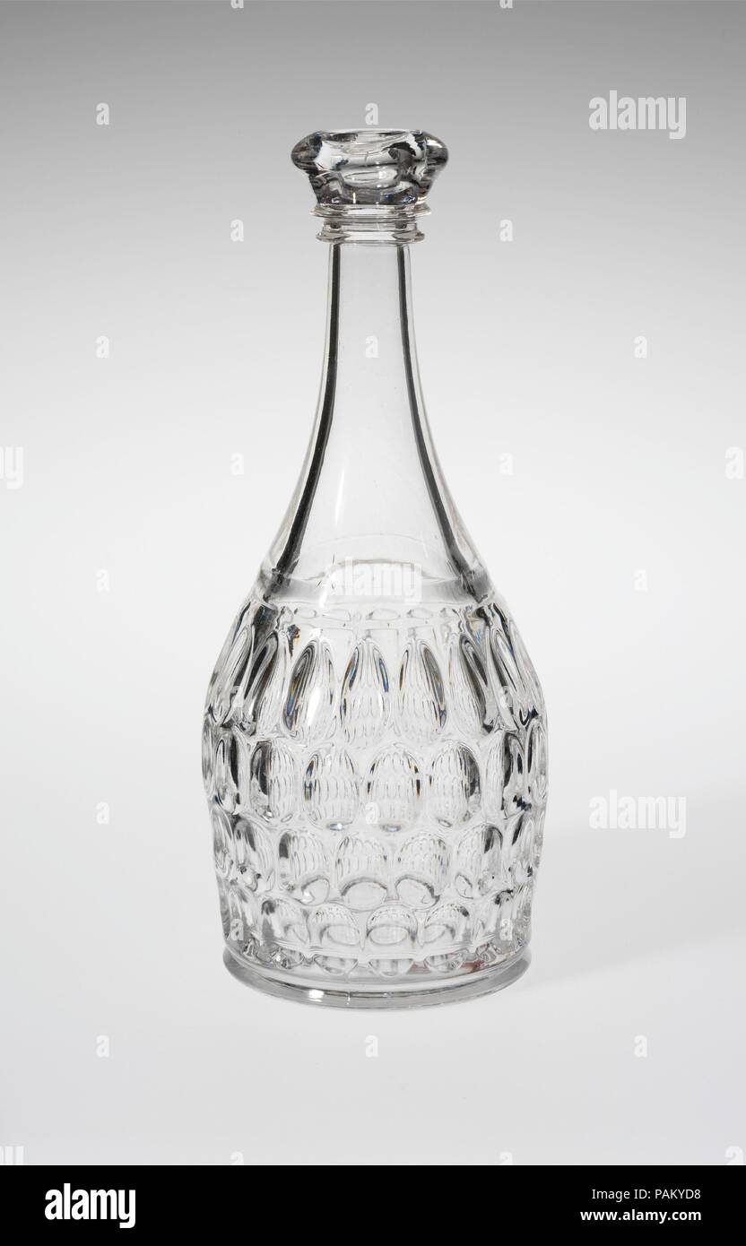 https://c8.alamy.com/comp/PAKYD8/quart-decanter-culture-american-dimensions-h-10-14-in-26-cm-maker-bakewell-pears-and-company-1836-1882-date-1850-70-museum-metropolitan-museum-of-art-new-york-usa-PAKYD8.jpg