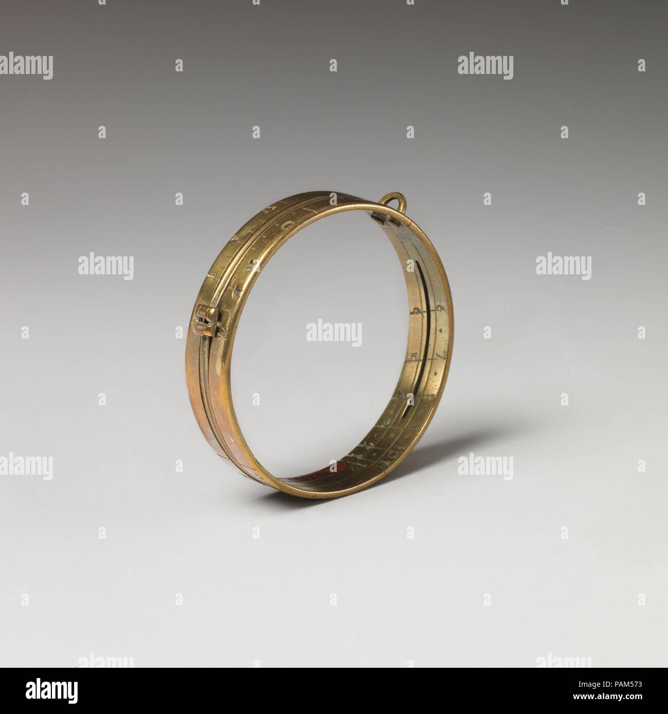 Cartier ring british clearance museum