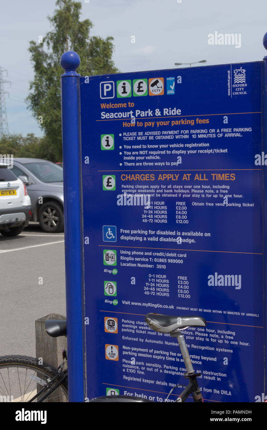 Oxford, Oxfordshire, UK. 23rd June 2018. UK Weather. Shoppers and
