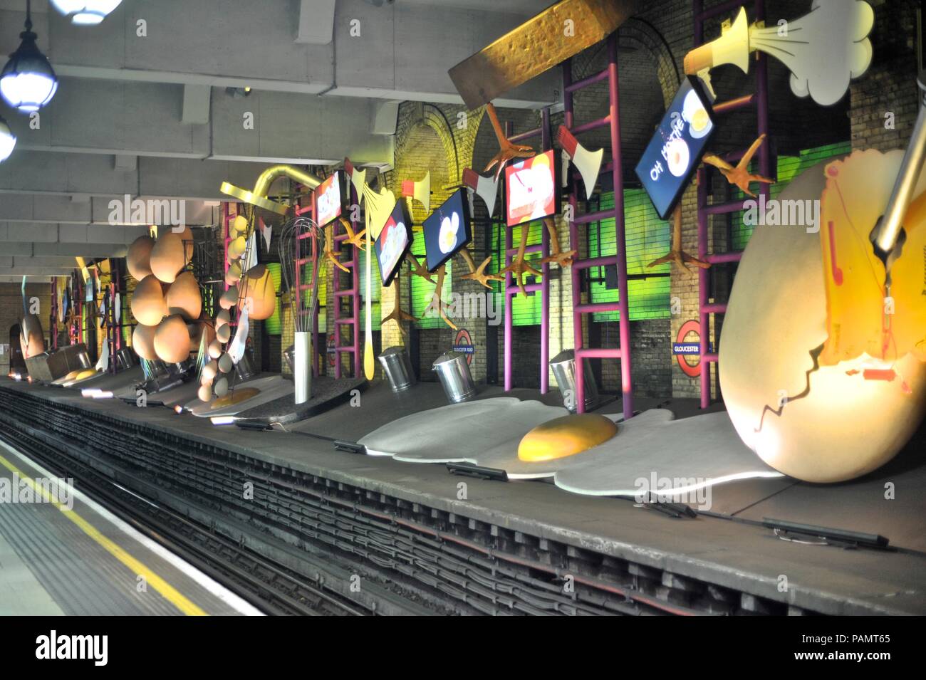 London Underground, Gloucester Road Stock Photo Alamy