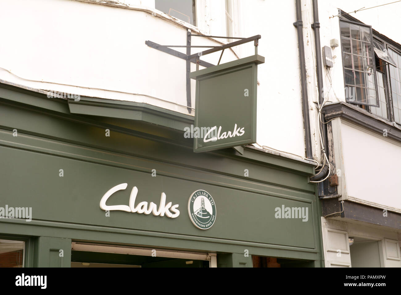 Clarks shoe shop signs hi-res stock photography and images - Alamy
